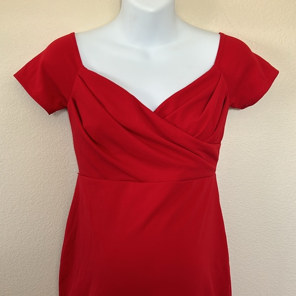 PinkBlush Red Solid Off Shoulder Sweetheart Neckline Maternity Fitted Dress - Picture 5 of 10